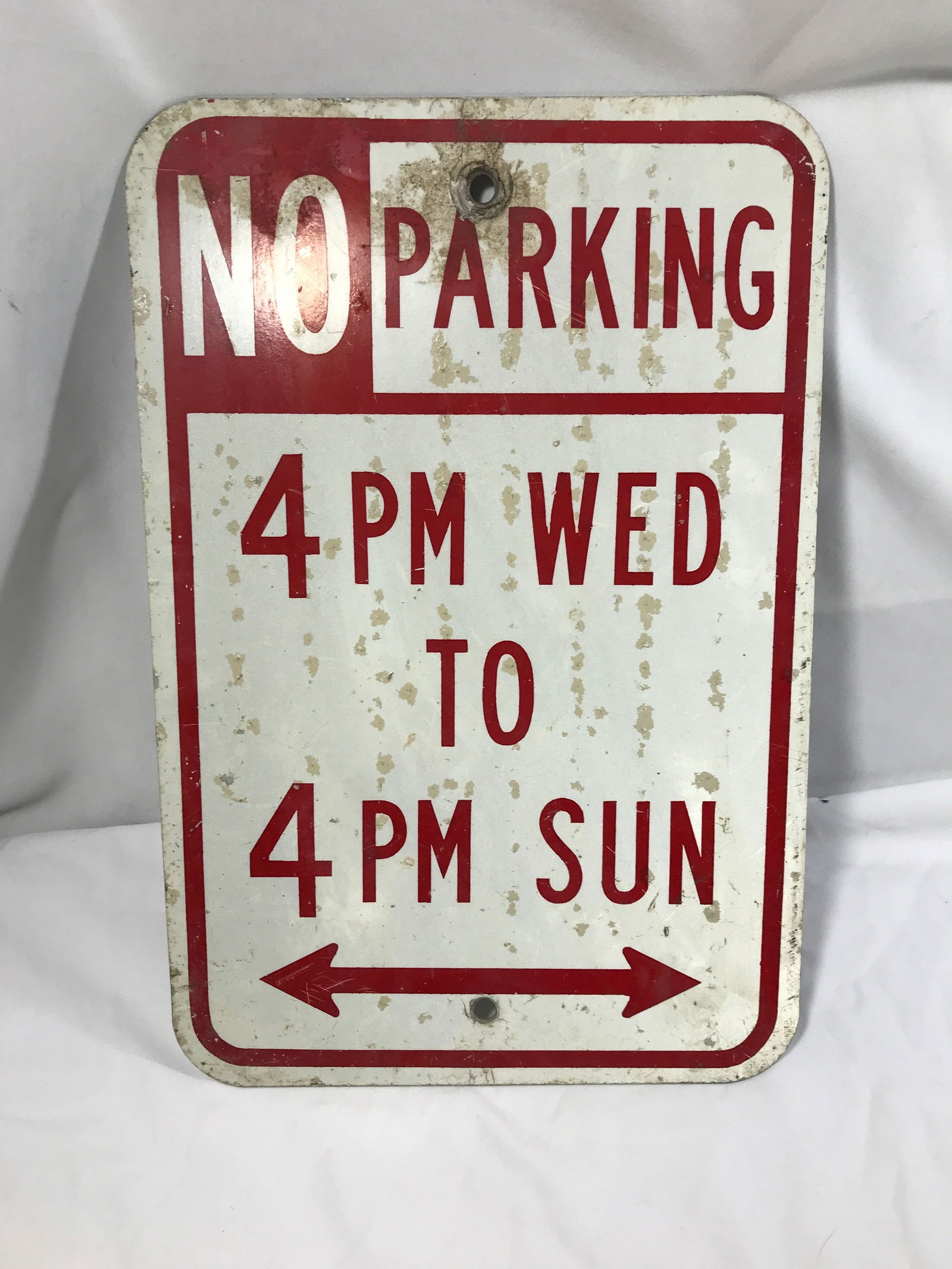 Vintage NO PARKING Metal Sign (1 of 3)