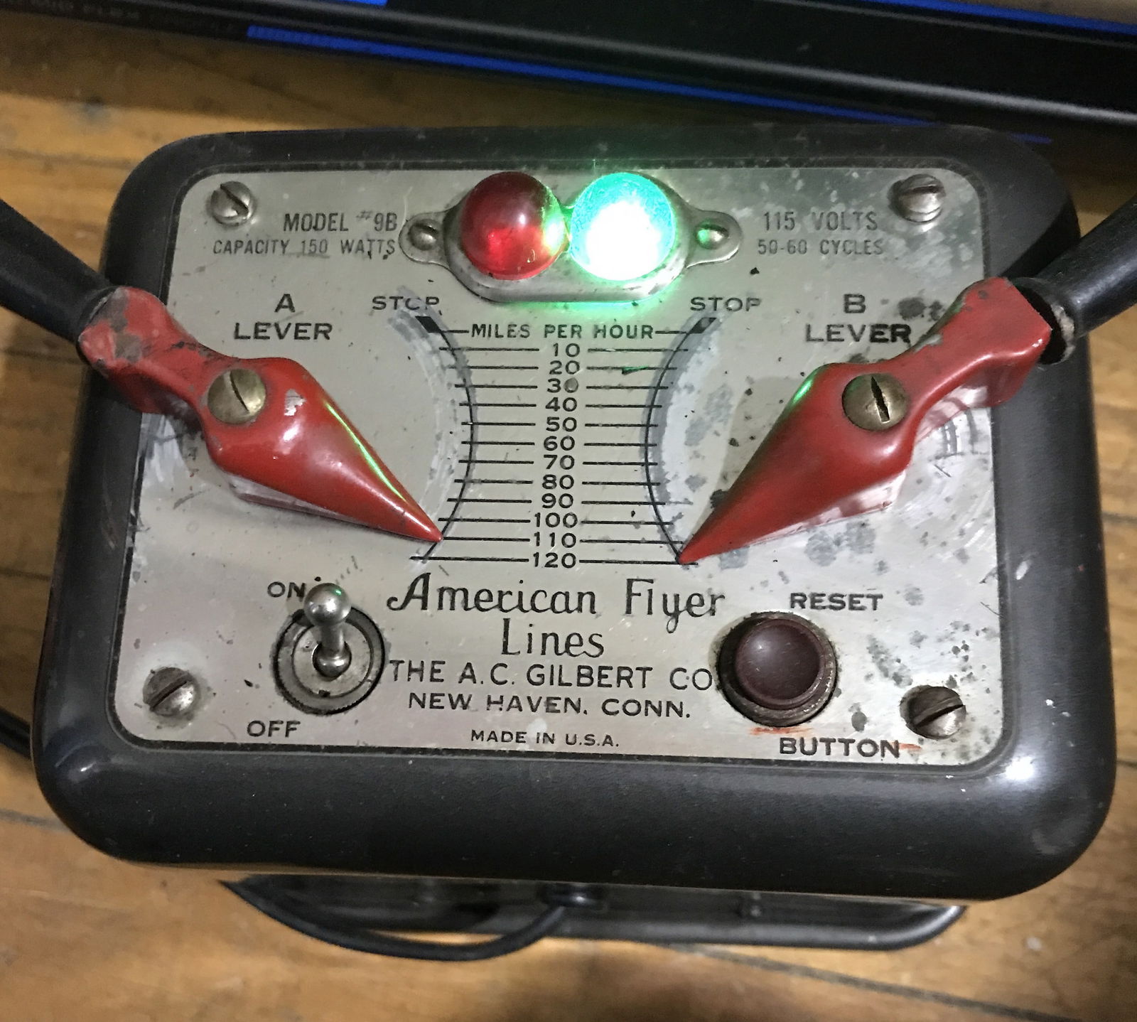 Vintage American Flyer Model 9B Transformer (1 of 7)