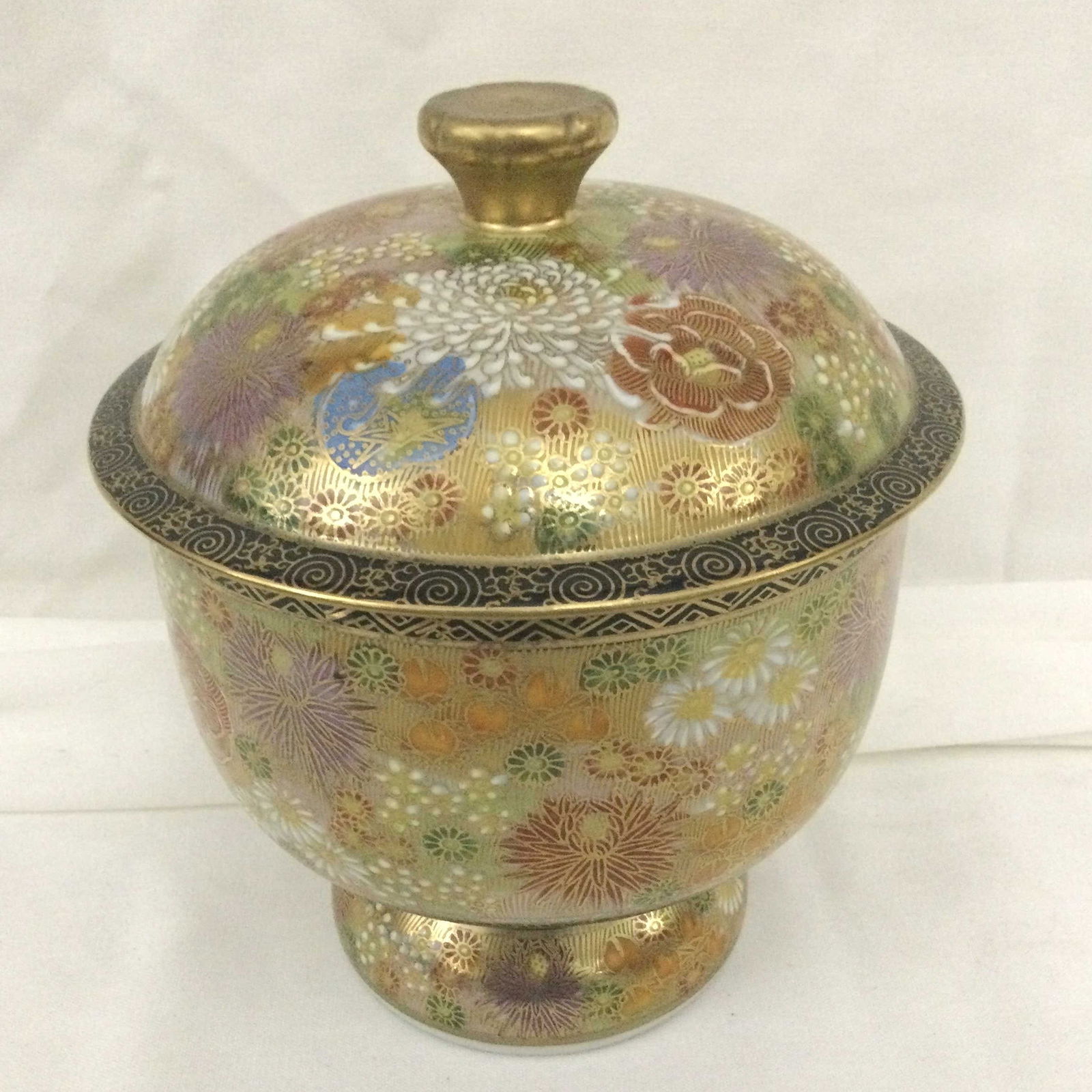 Cloisonné Japanese Urn with Lid (1 of 8)
