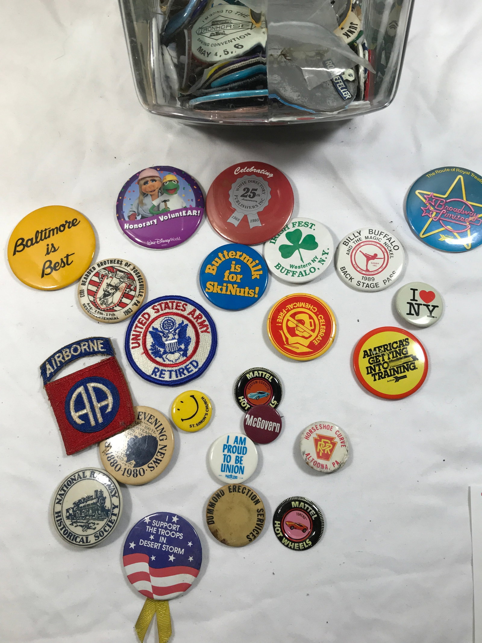 Large Vintage Pin & Patches Collection (1 of 3)