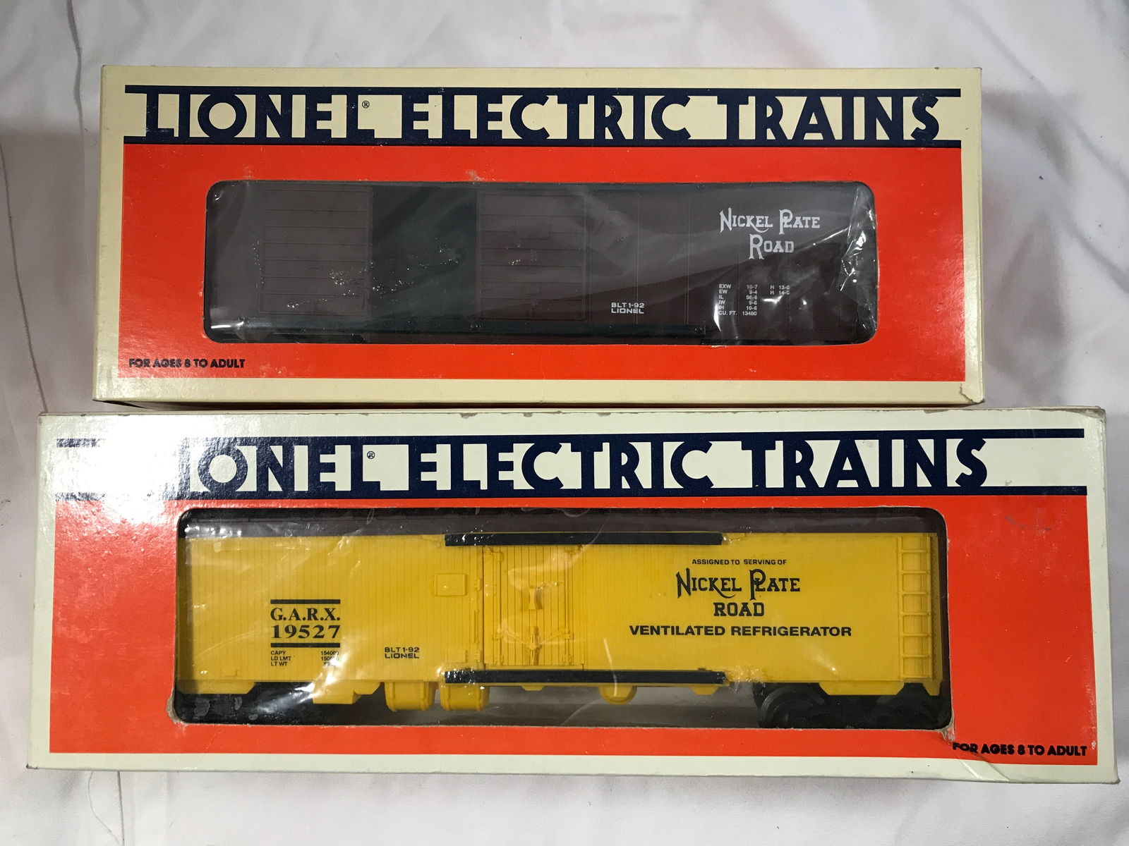 Lionel Nickel Plate Road Duo #19527 & 19236 (1 of 6)