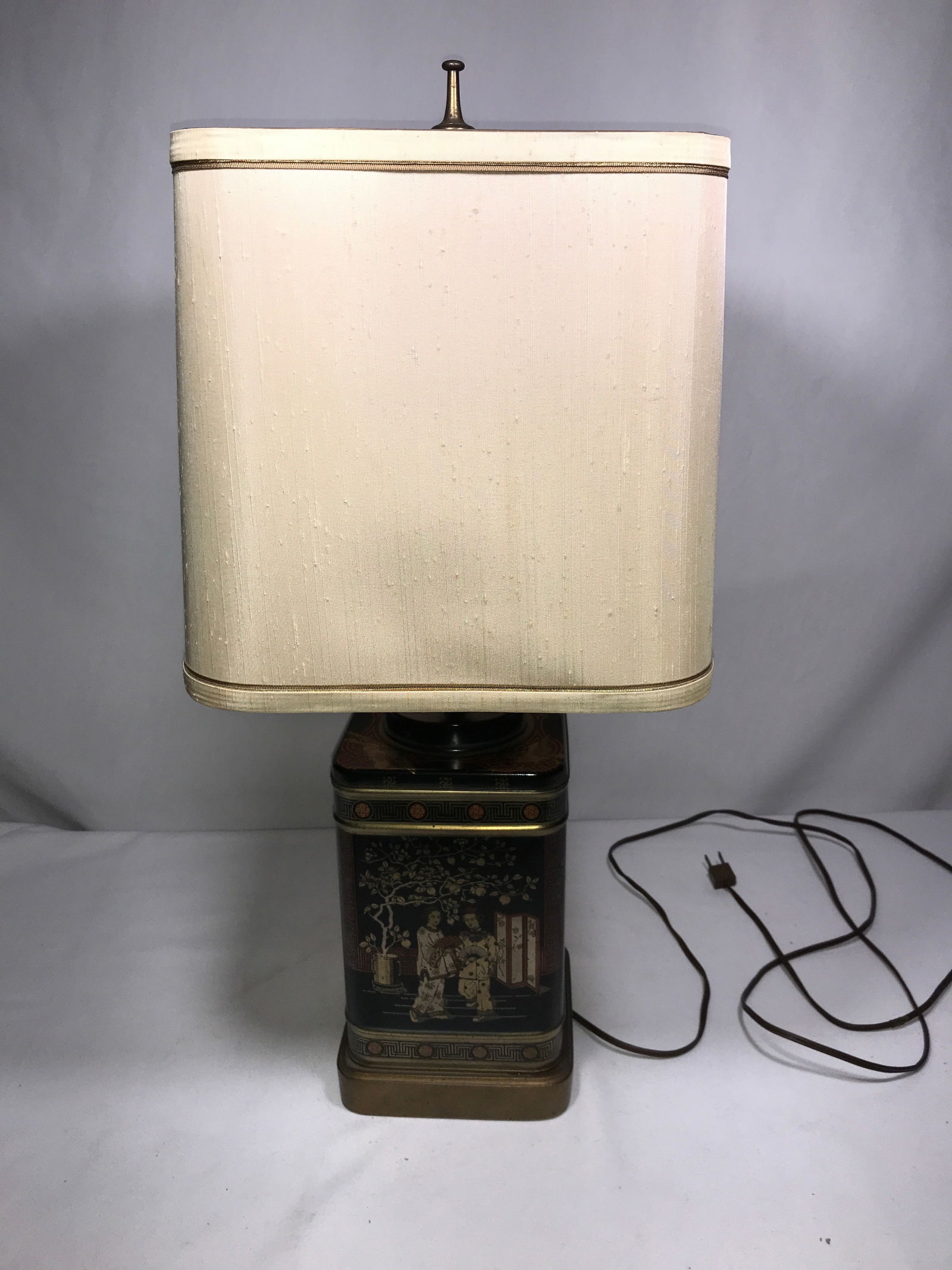 Frederick Cooper Chinoiserie Tea Box Tin Lamp (1 of 5)