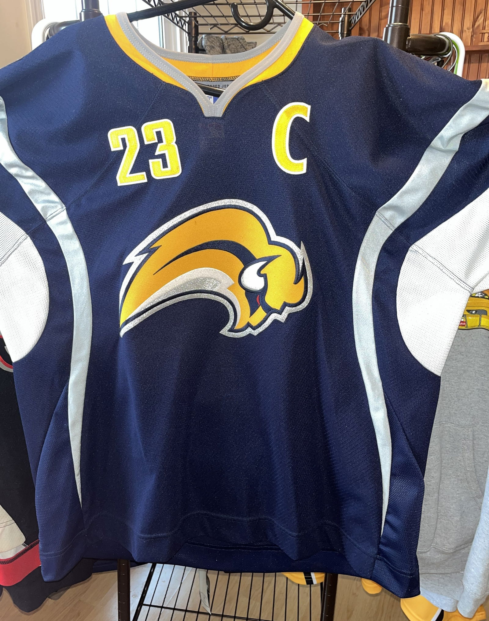 Chris Drury Buffalo Sabres CCM Captain XL Jersey: Vintage Buffaslug Jersey