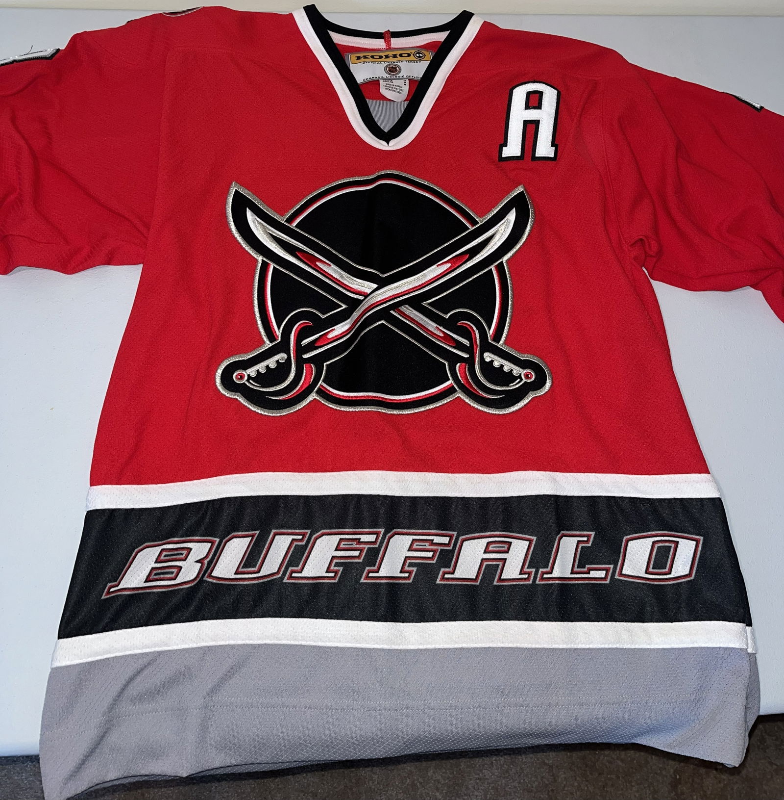 Daniel Briere Buffalo Sabres KOHO Red Jersey (1 of 6)