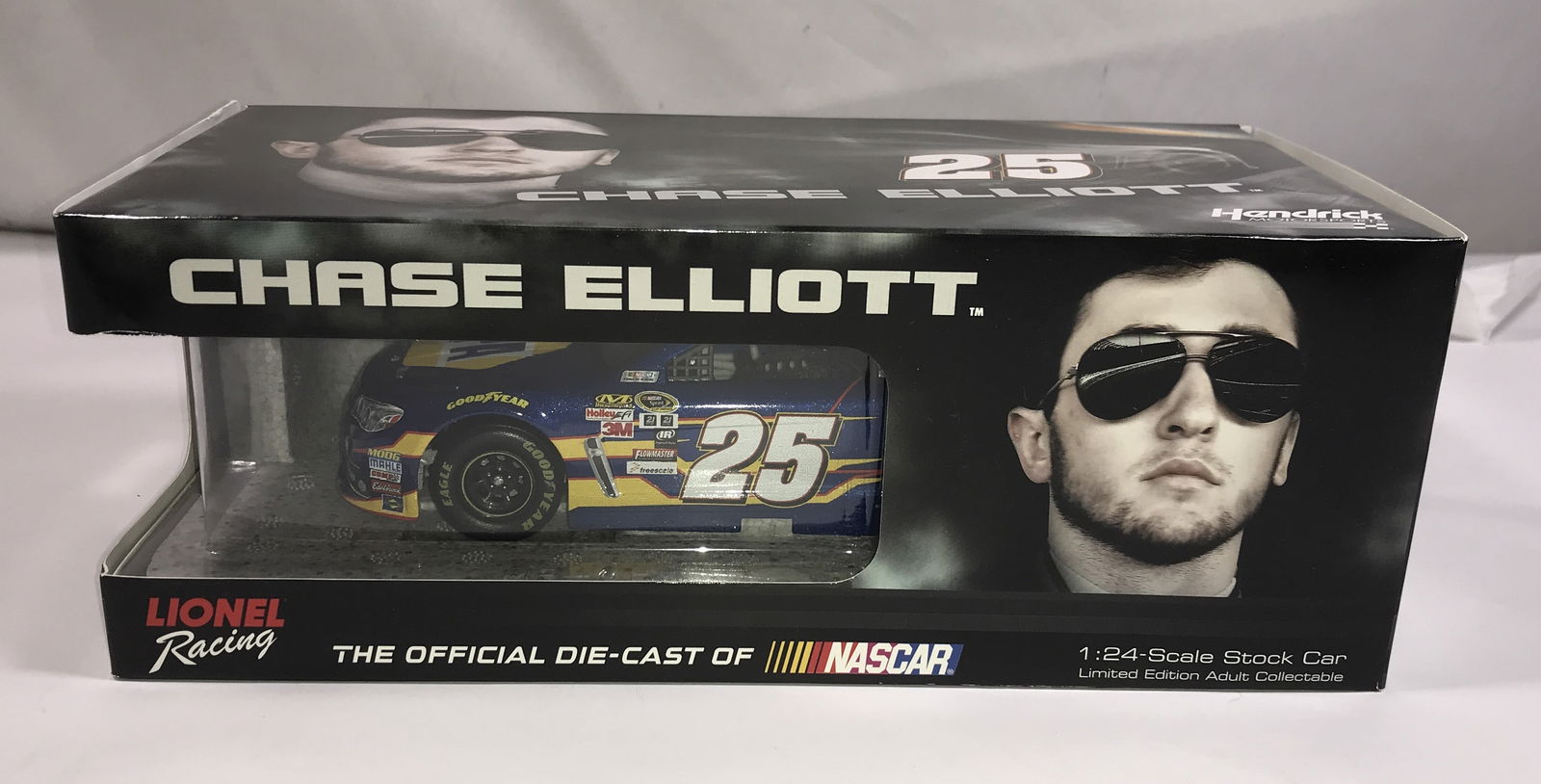 Chase Elliott 25 Napa Autographed 2015 SS: In org box unopened.