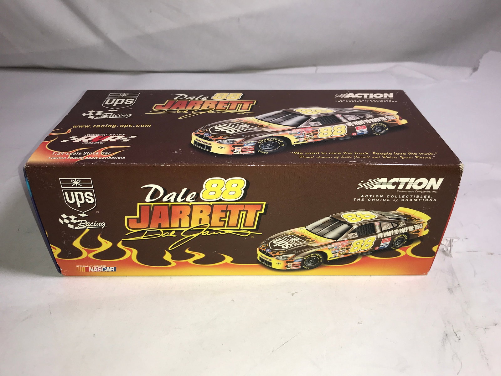 Dale Jarrett 2001 Taurus Race The Truck: #88 UPS / Race The Truck, 1:24 die cast in original box