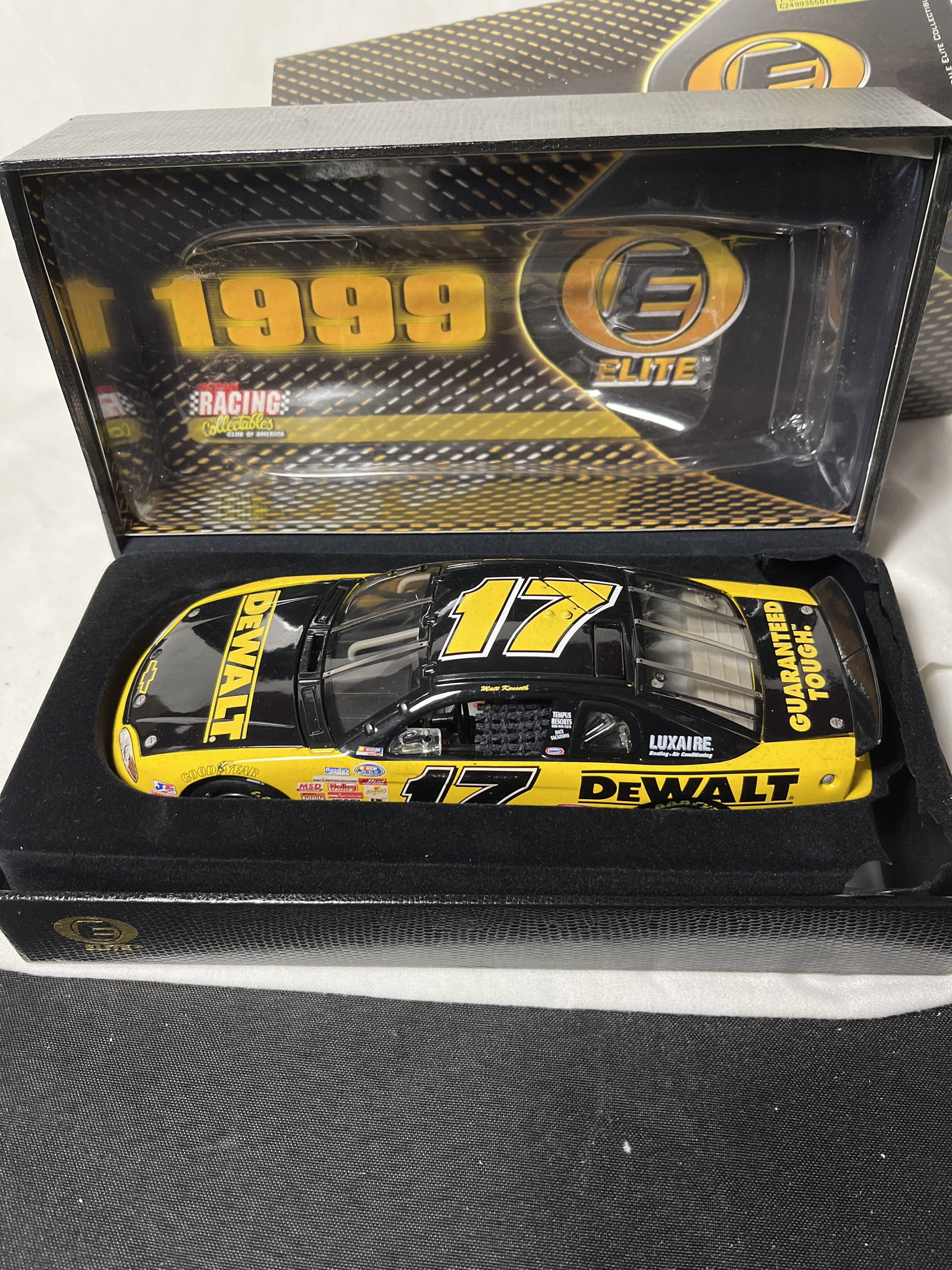 Matt Kenseth #17 Dewalt Ford Elite (1 of 5)