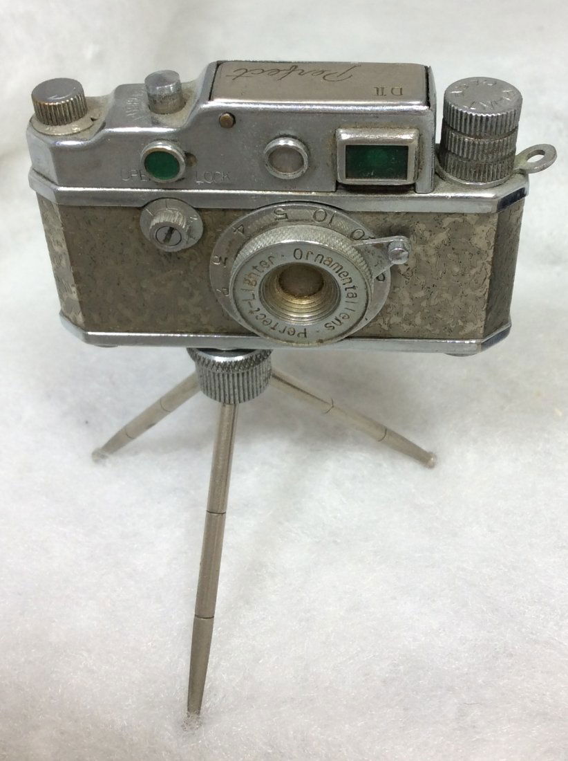 Ornamental Lens Perfect Camera Lighter