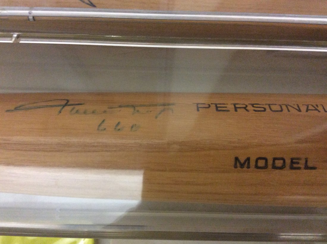 Willie Mays autographed baseball bat with #660 (1 of 1)