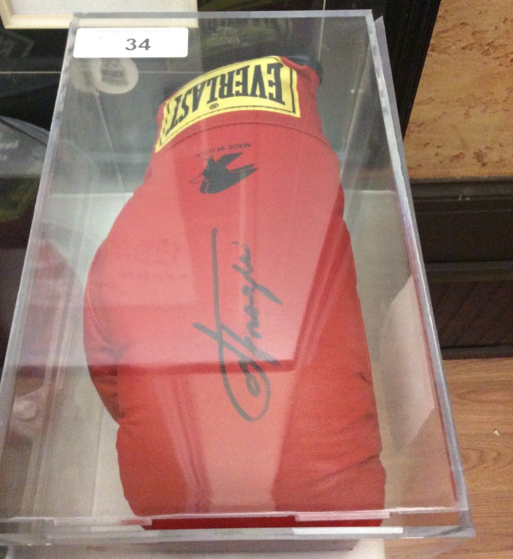 Joe Frazier autographed Everlast glove (1 of 1)