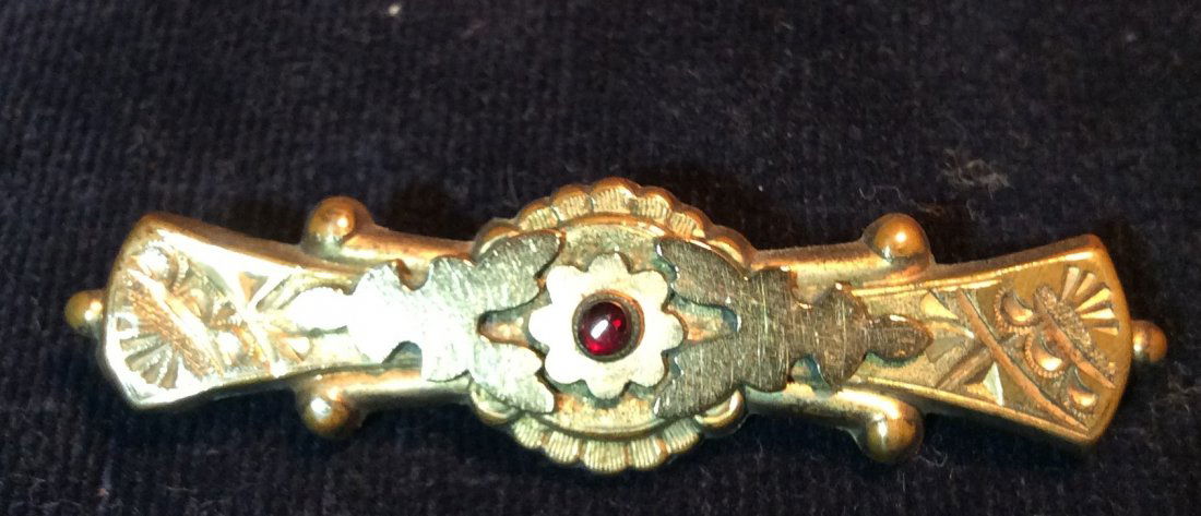 Victorian Bar Pin (1 of 4)