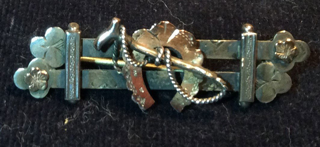 Victorian Equstrian Rider Brooch (1 of 3)