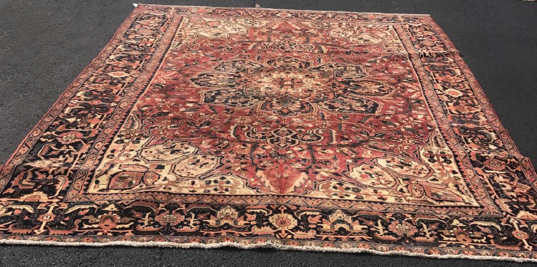 ORIENTAL RUG 9'10" X 12'10" HERIZ: ORIENTAL RUG 9'10" X 12'10" HERIZ