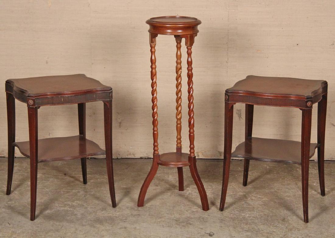 3 PIECE MISCELLANEOUS LOT OF MAHOGANY ACCENT FURNITURE (1 of 1)