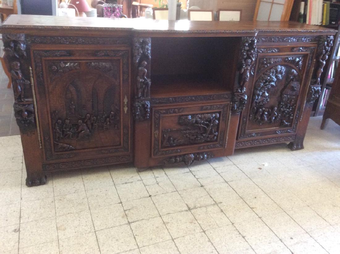 FRENCH RENAISSANCE STYLE OAK BUFFET (1 of 2)
