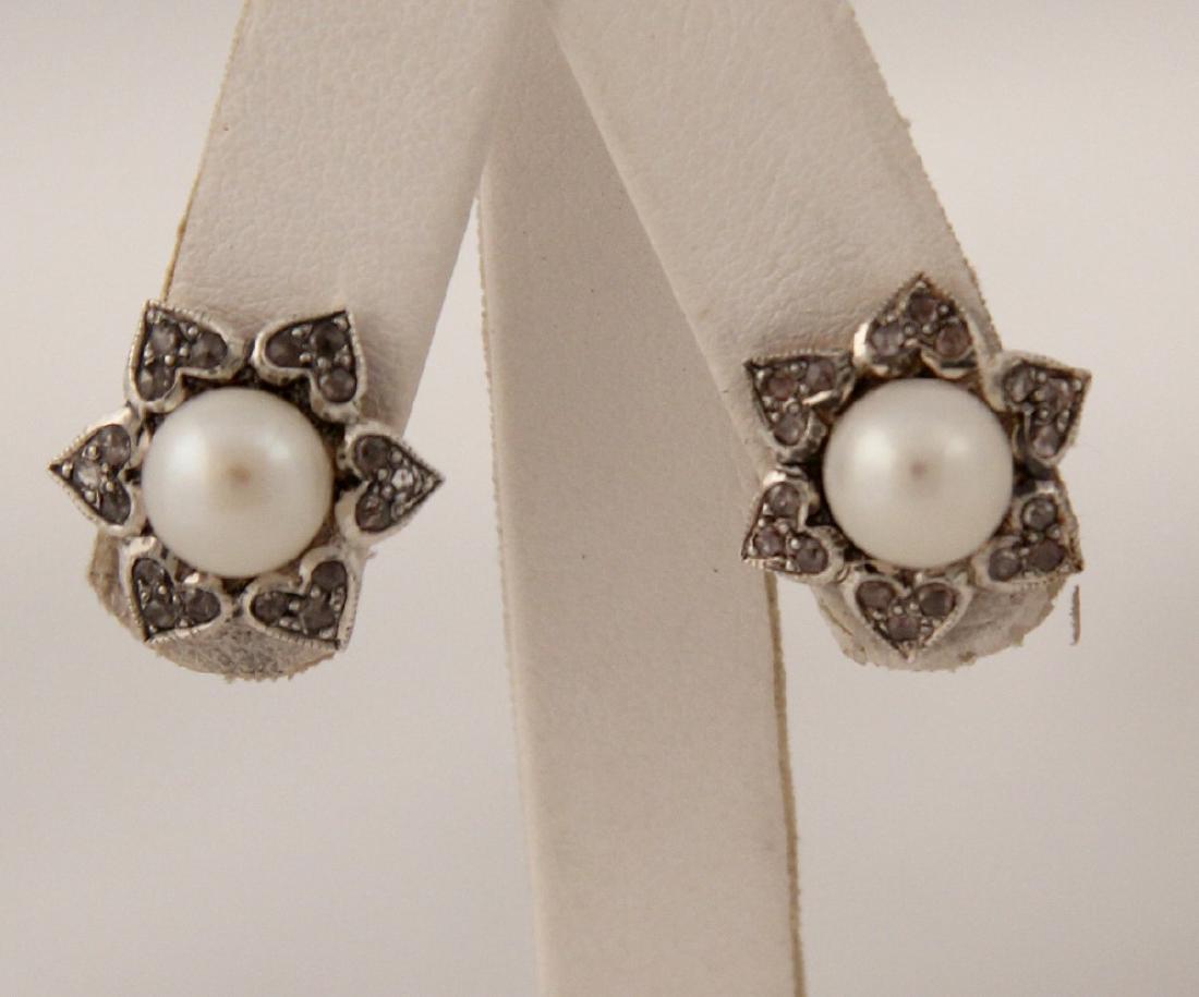 18K YELLOW GOLD PEARL AND DIAMOND STUD EARRINGS (1 of 1)