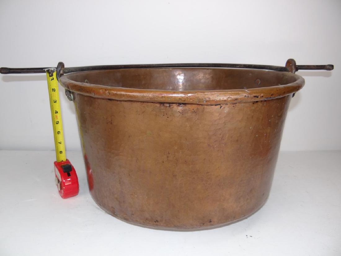 LARGE COPPER POT (1 of 4)