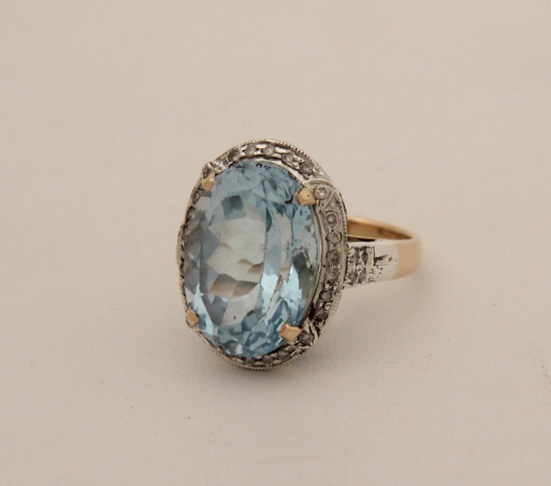 18K DIAMOND AND BLUE TOPAZ RING (1 of 2)