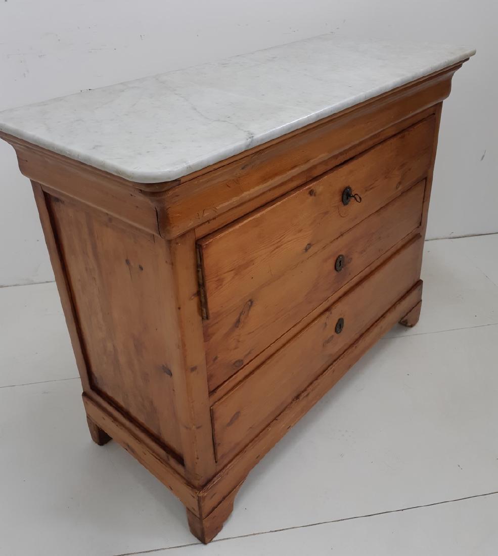 PROVINCIAL FRENCH PINE COTTAGE CHEST (1 of 3)