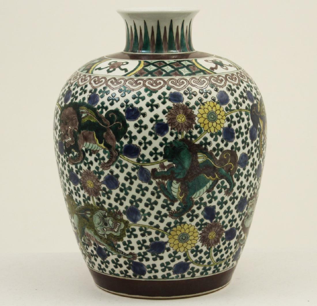 CHINESE PORCELAIN VASE (1 of 4)