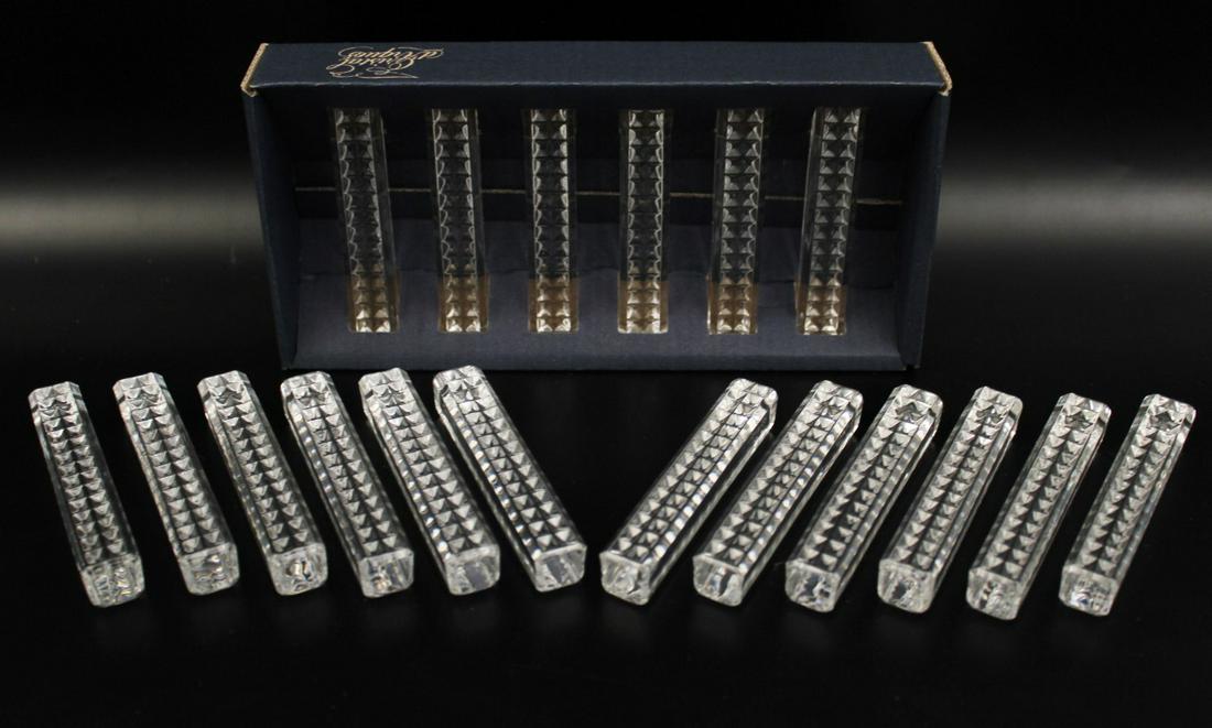 18 FRENCH LONGCHAMP CUT CRYSTAL KNIFE RESTS: 18 FRENCH LONGCHAMP CUT CRYSTAL KNIFE RESTS; 3.5"; PROPERTY OF THE ESTATE OF JIM AND JO WEBB, CLEVELAND, TN