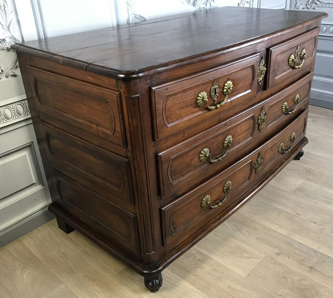 FINE LOUIS XV STYLE WALNUT 4 DRAWER COMMODE (1 of 7)
