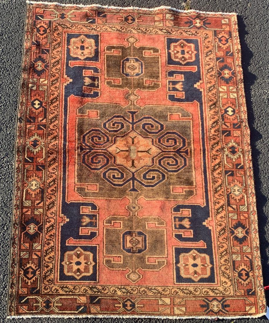 ORIENTAL RUG 4'6" X 6'6" PERSIAN (1 of 4)
