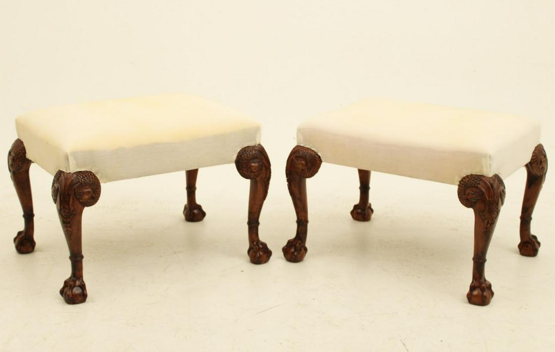 PR. OF ENGLISH STYLE MAHGOANY FOOT STOOL (1 of 3)