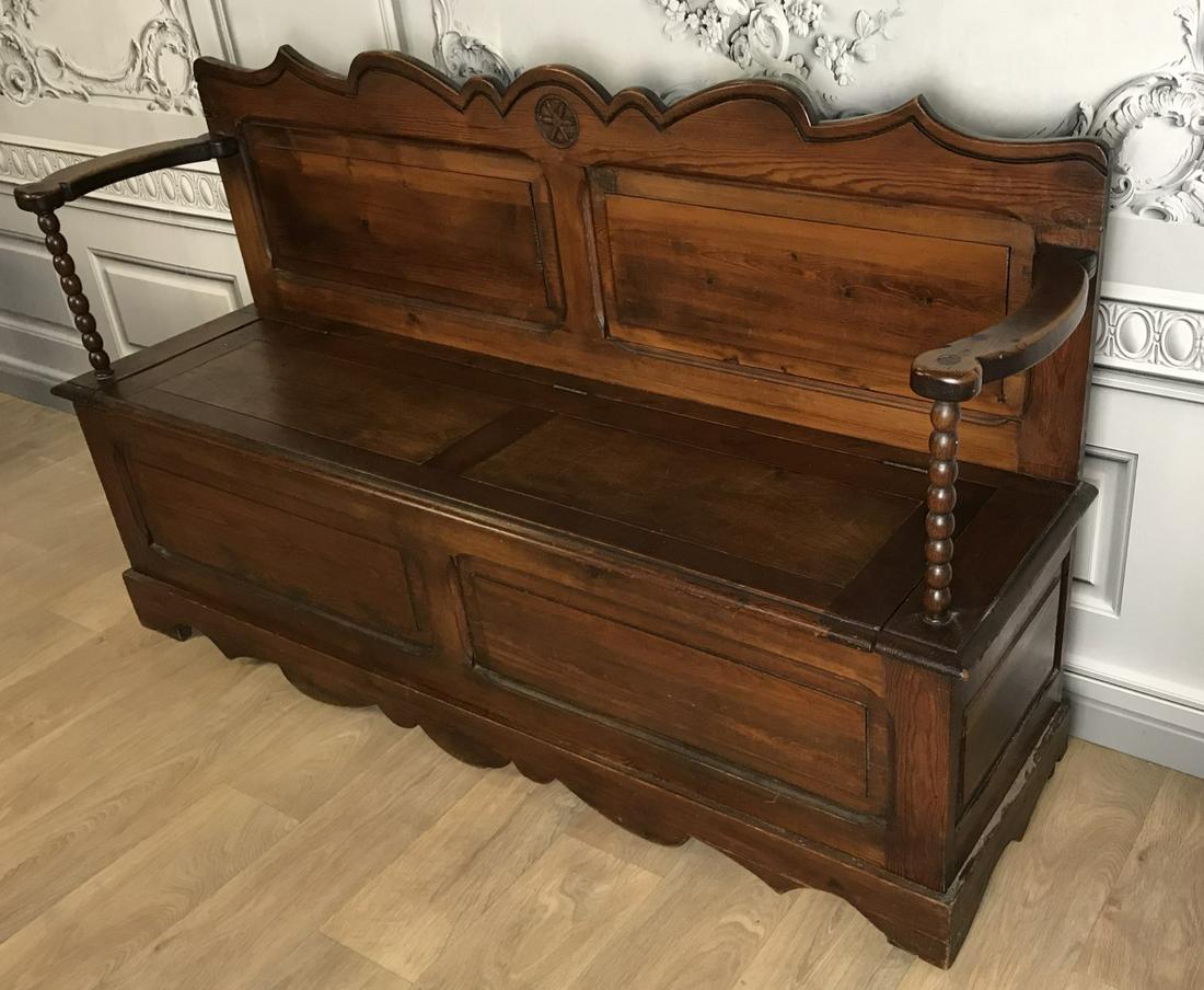 PROVINCIAL MIXED WOOD SETTLE, 18TH C. (1 of 4)