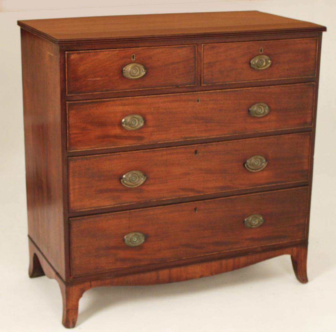 ENGLISH HEPPLEWHITE MAHOGANY CHEST, EARLY 19TH C: ENGLISH HEPPLEWHITE MAHOGANY CHEST HAVING REEDED EDGE TOP OVER 5 GRADUATING DRAWERS WITH SCALLOP APRON ON SPLAY FEET, EARLY 19TH C.; ATTAINING ORIGINAL BRASS HARDWARE; 42"H X 42"W X 21"D