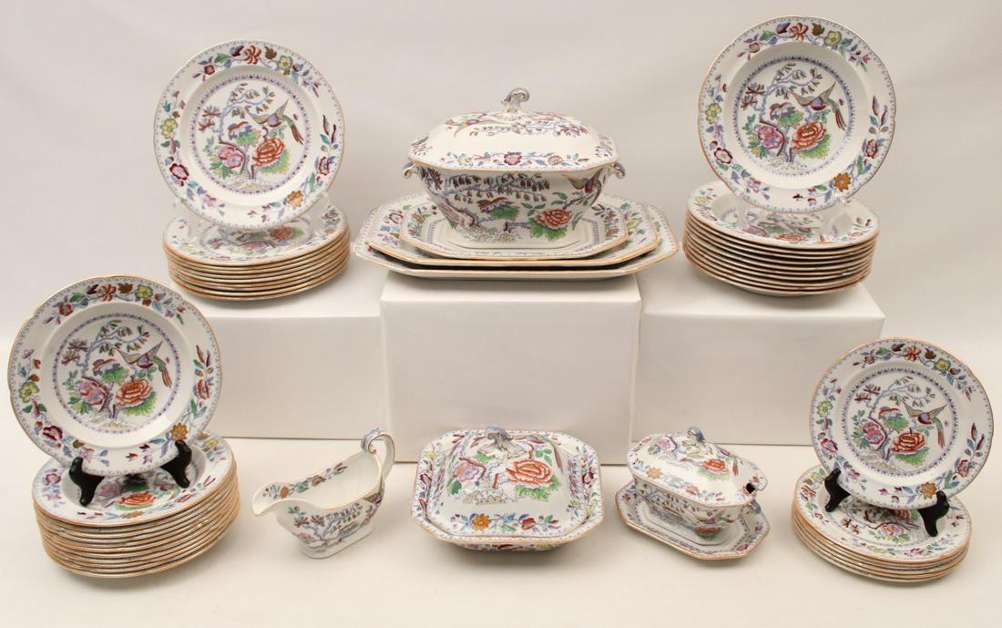 46 PC. MASON: 46 PIECE MASON'S IRONSTONE ENGLISH DINNER SERVICE MARKED ON THE REVERSE MASON'S OVER BLUE CROWN WITH BANNER UNDERNEATH READING "IRONSTONE CHINA"; CONSISTING OF 10-10.5" DINNER PLATES, 11 10.5" SOUP BO