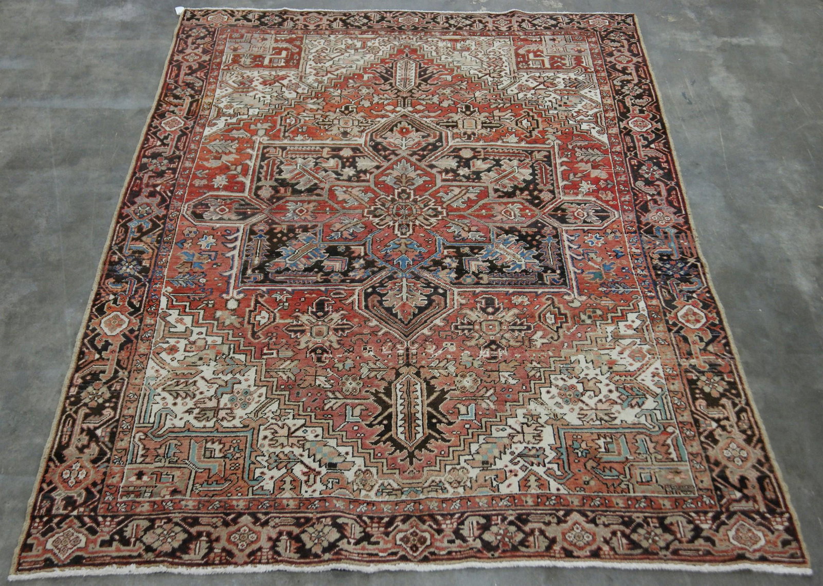 ORIENTAL RUG 7'9" X 10'9" HERIZ (1 of 2)