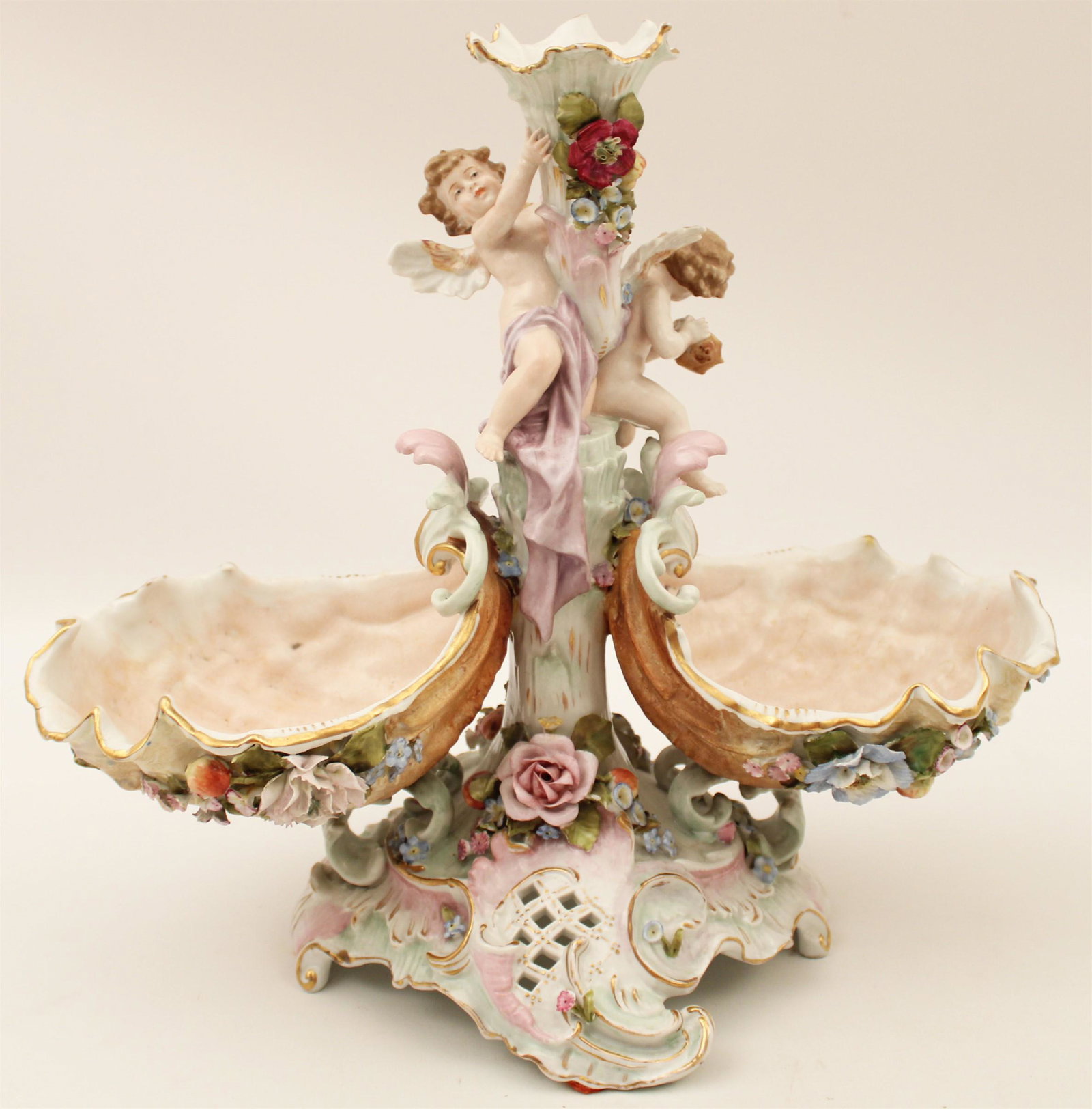 CONTINENTAL PORCELAIN CENTERPIECE (1 of 5)