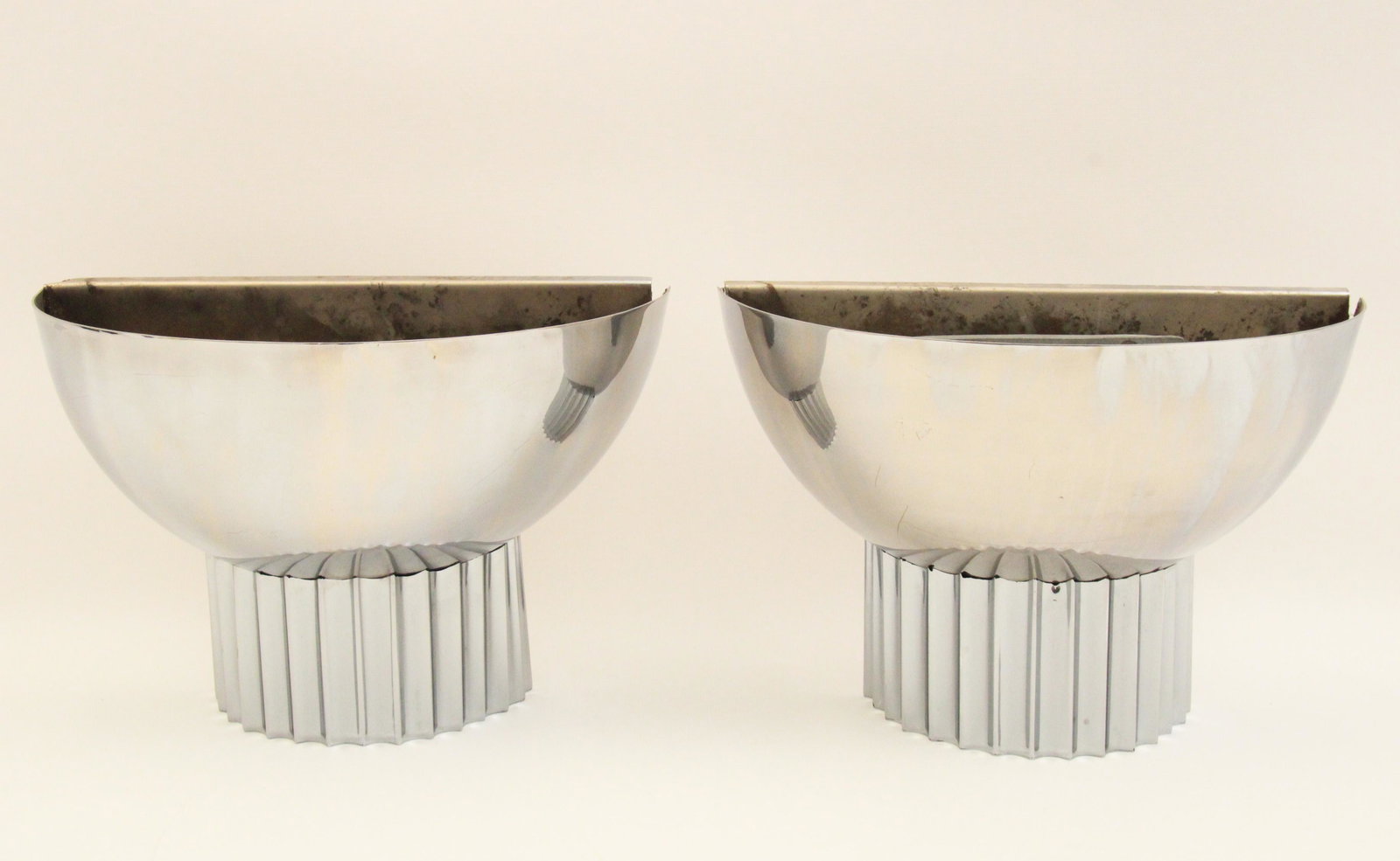 MID-CENTURY MODERN PR. OF WALL SCONCES, JAY SPECTRE: MID-CENTURY MODERN PAIR OF WALL SCONCES FROM A JAY SPECTRE DESIGNED HOME, C. 1960; 9"H X 12"W X 6"D