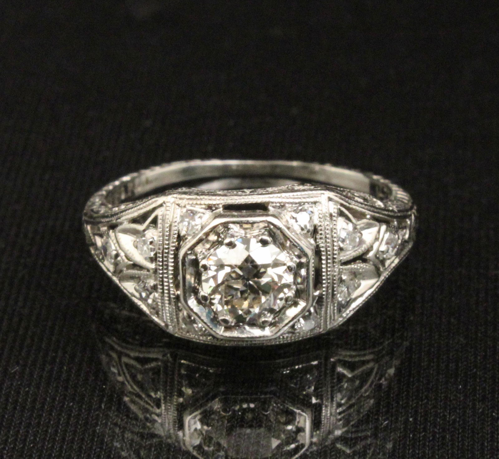 PLATINUM LADIES EDWARDIAN PERIOD FILIGREE DIAMOND RING (1 of 3)