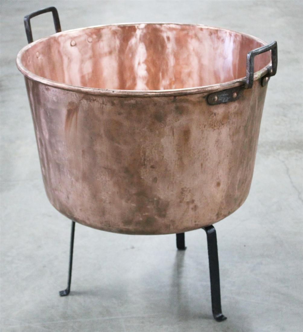 MASSIVE ANTIQUE COPPER BUCKET W/ IRON STAND (1 of 3)