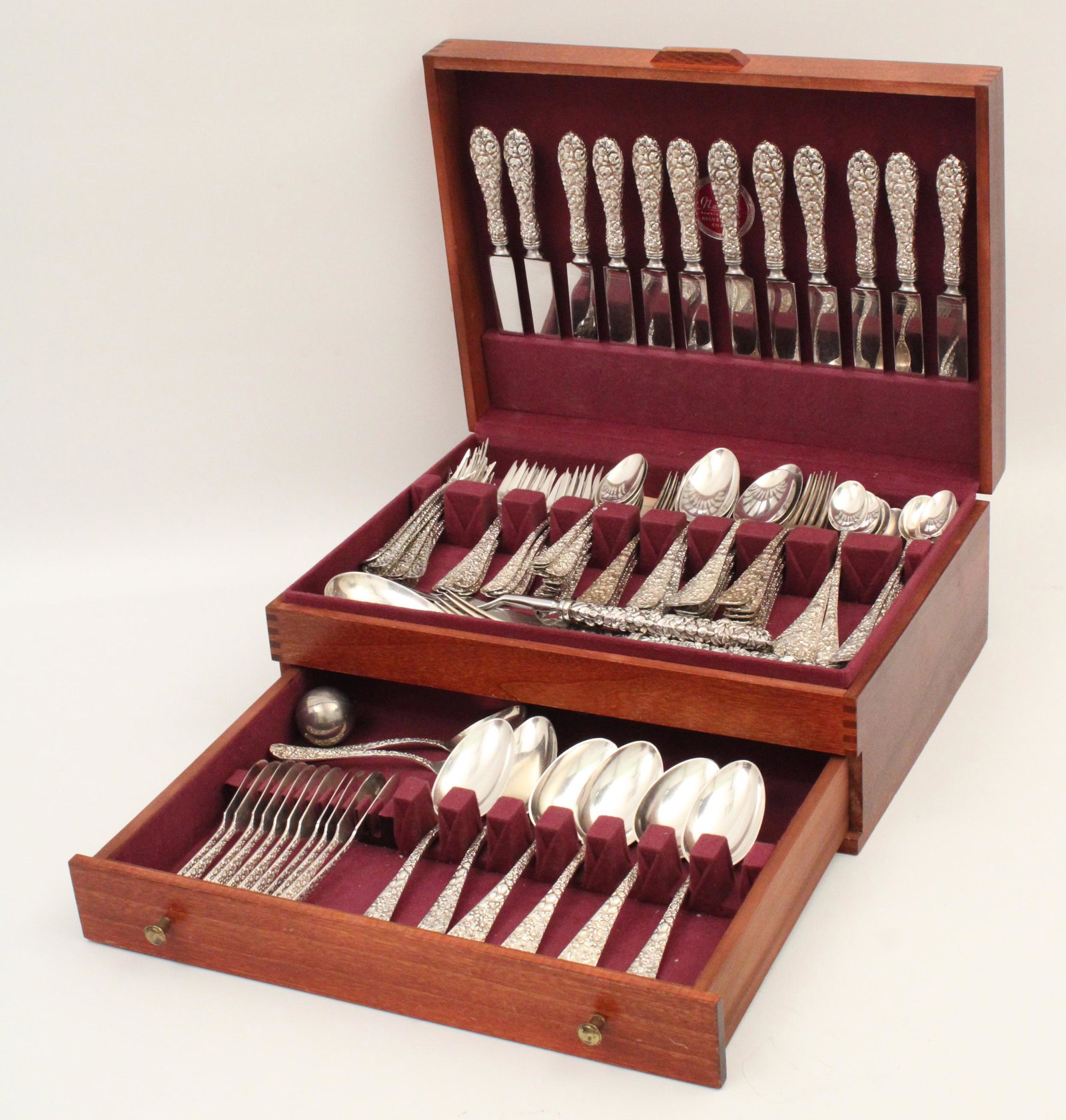 110 troy ozs., Stieff Rose S/S flatware service (1 of 7)