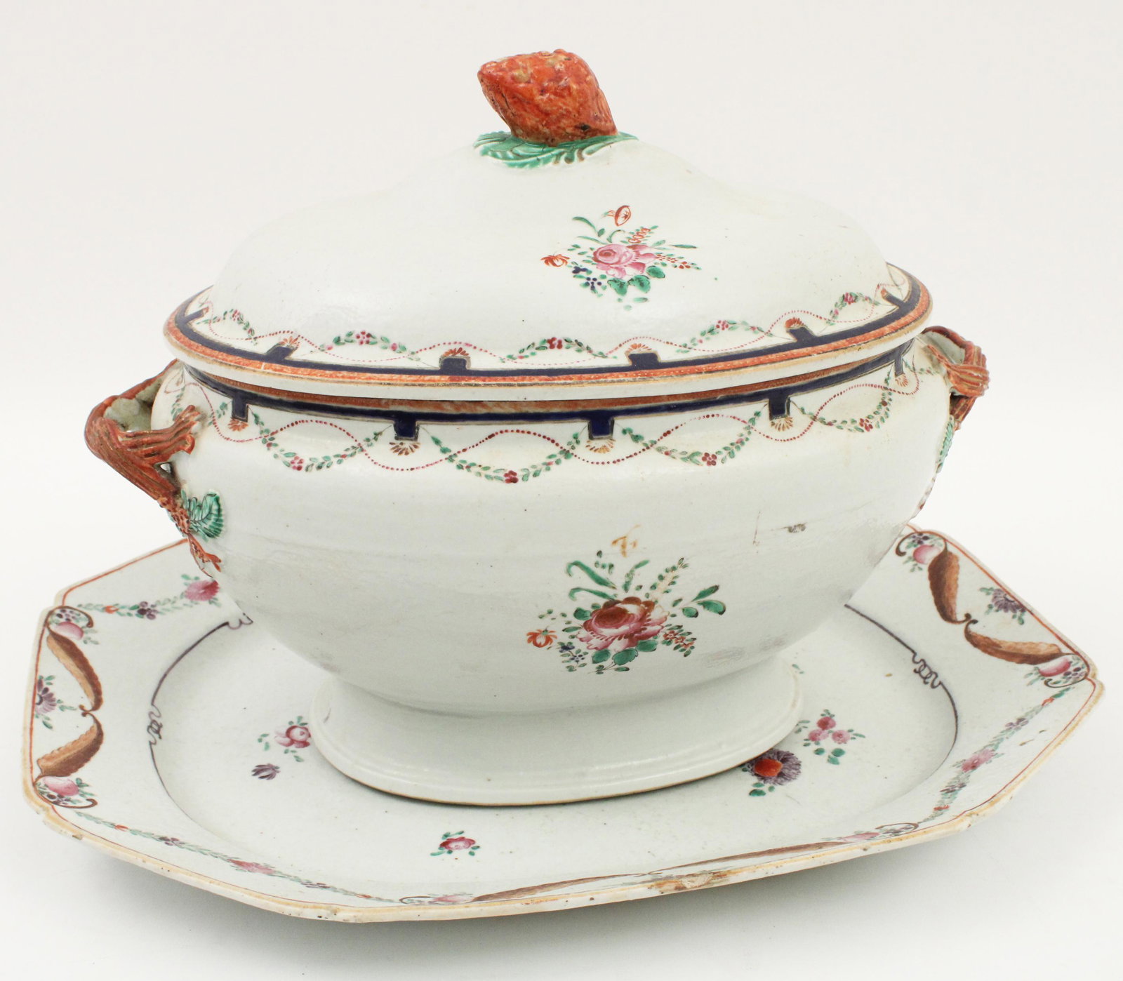 Early 18th C. Chinese export tureen and underplate (1 of 3)