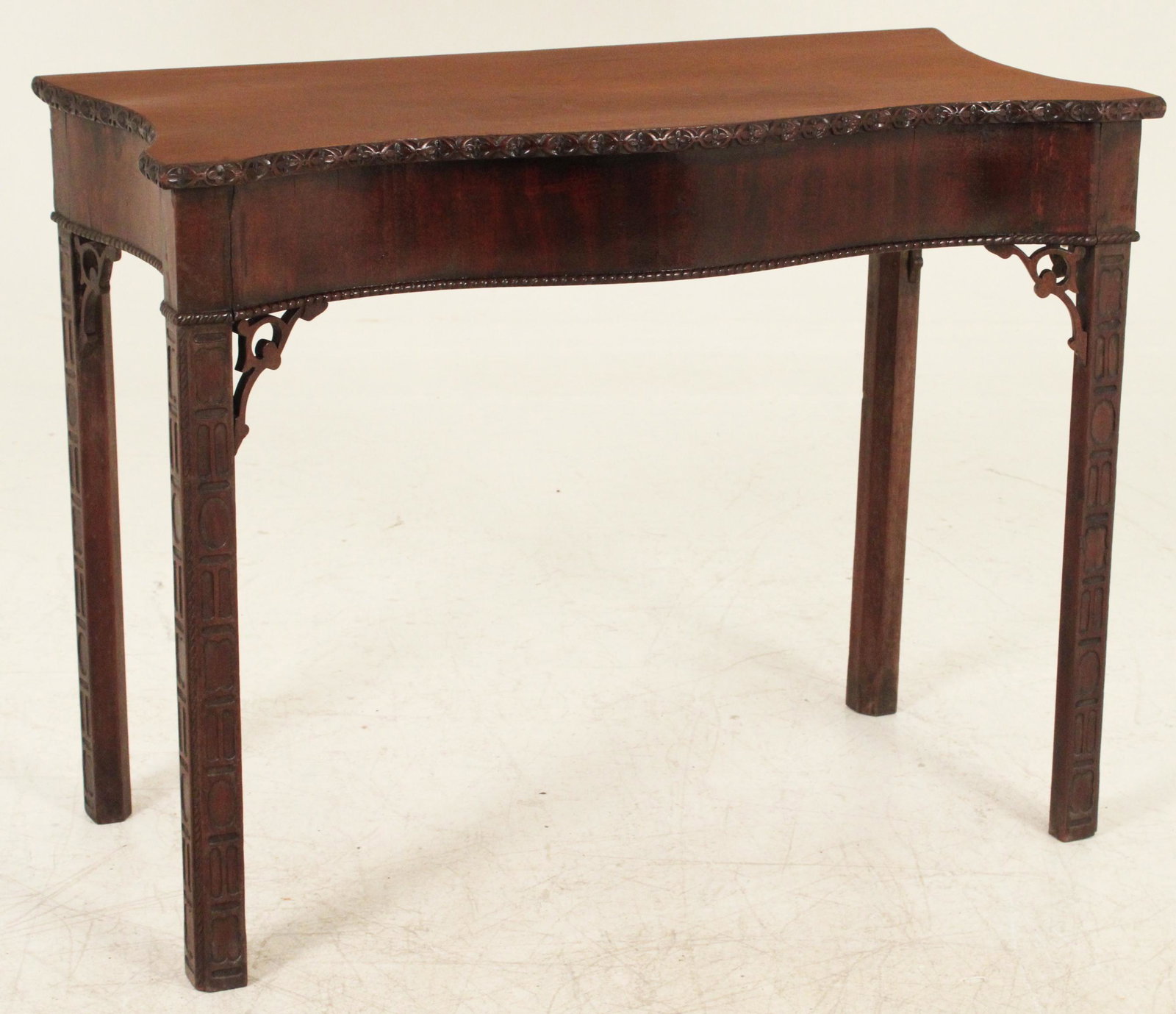 Chinese Chippendale console (1 of 3)