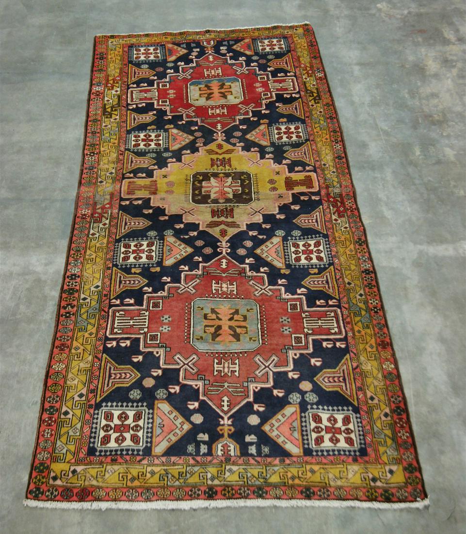 Oriental rug 4'9" x 10'9"  Ardebil (1 of 2)