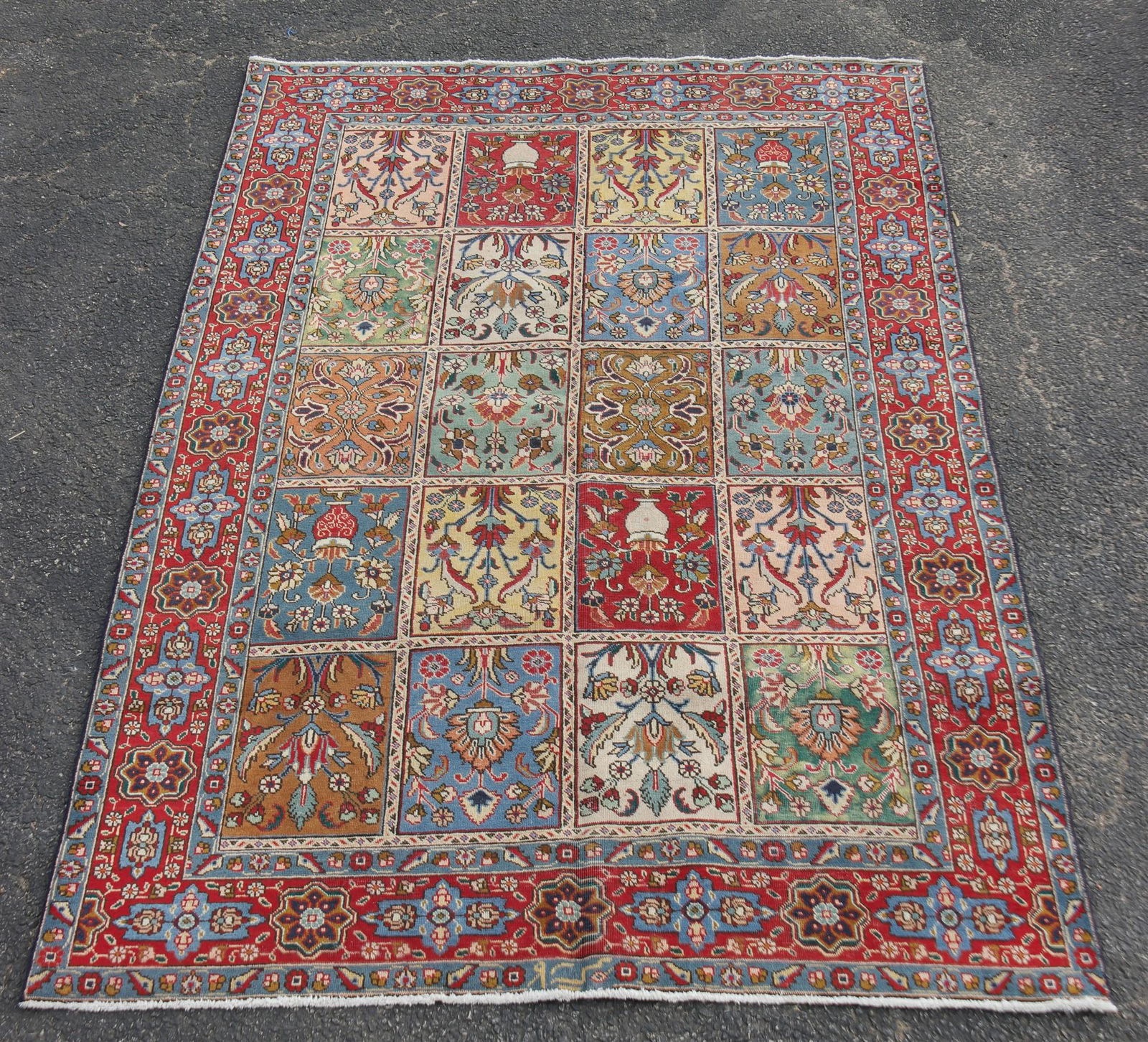 Oriental rug  5'8" x 8'10" garden pattern Tabriz (1 of 2)