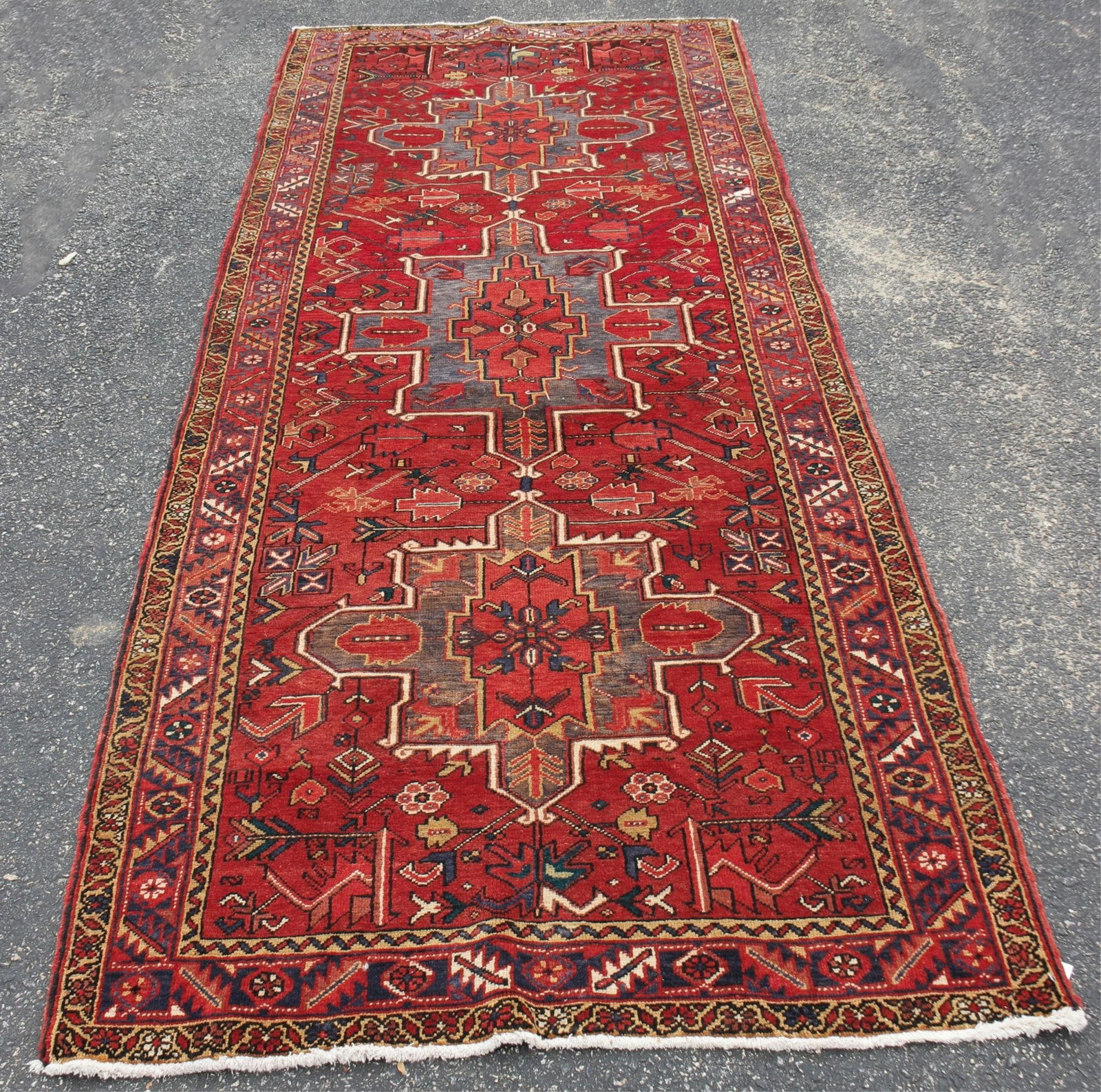 Oriental Rug 4'1" X 10'8" Heriz (1 of 2)