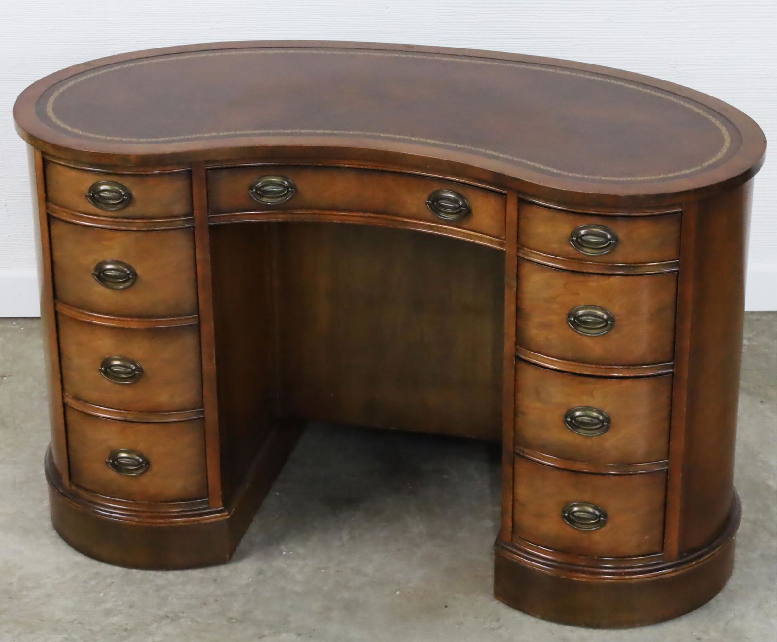 English Style Mahogany Kidney Shaped Desk (1 of 2)