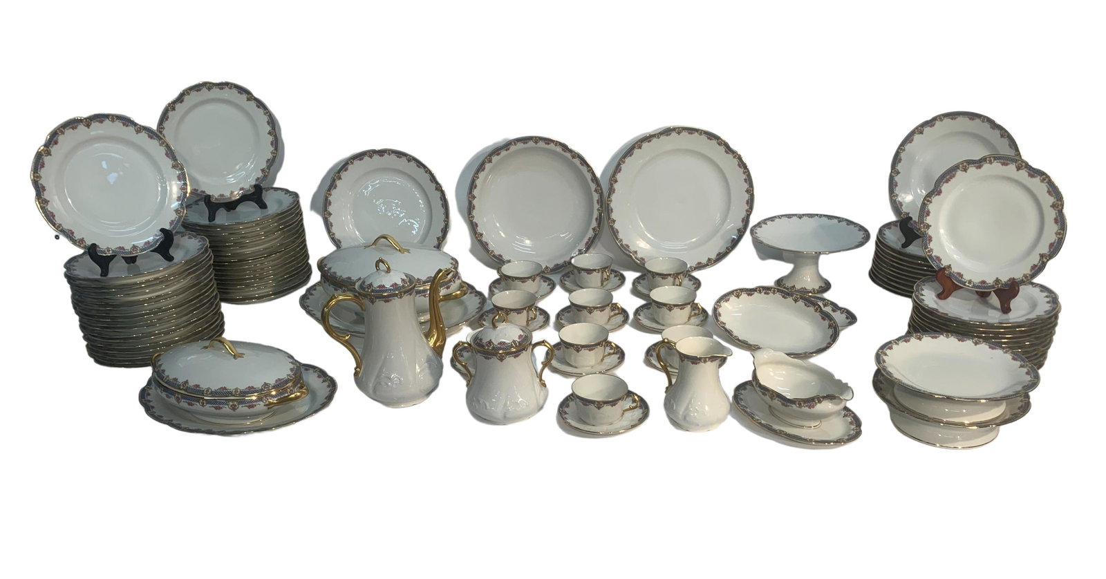 IMPRESSIVE 85 PC. LIMOGES DINNER SERVICE (1 of 6)