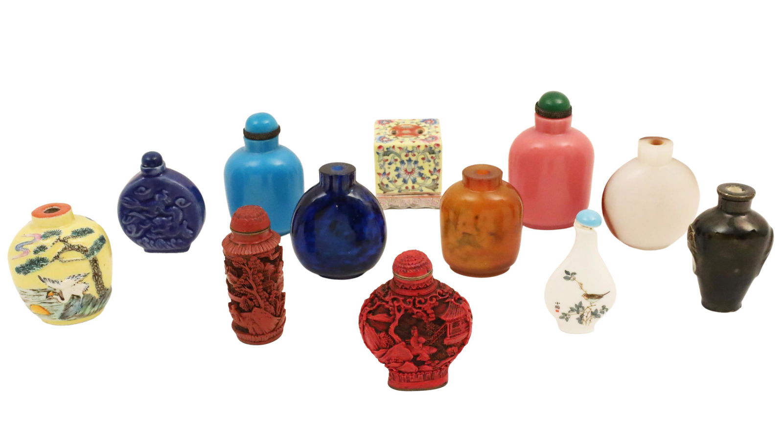 GROUP OF CHINESE SNUFF BOTTLES (1 of 18)