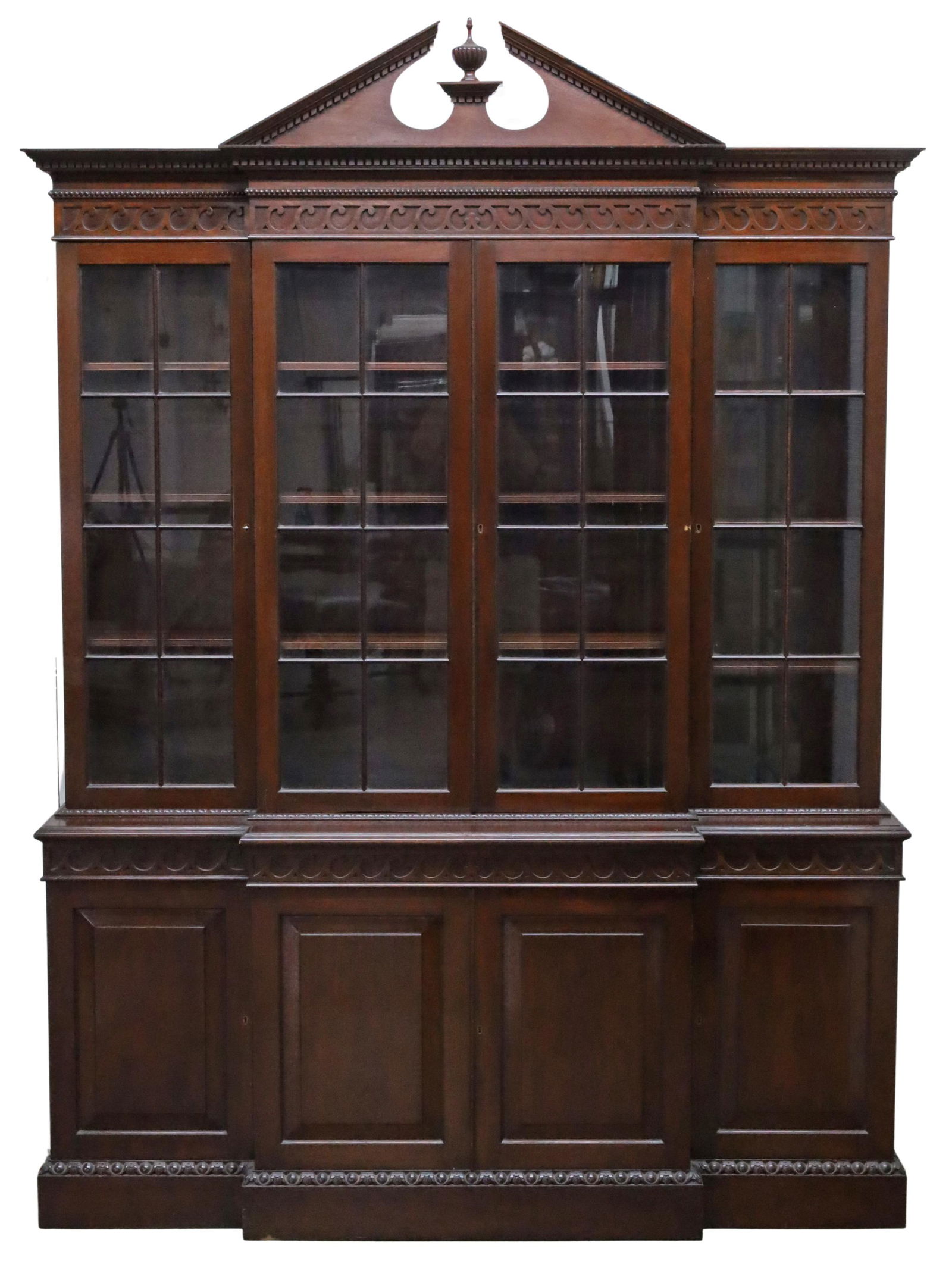 GEORGIAN DESIGN ENGLISH BREAKFRONT (1 of 3)