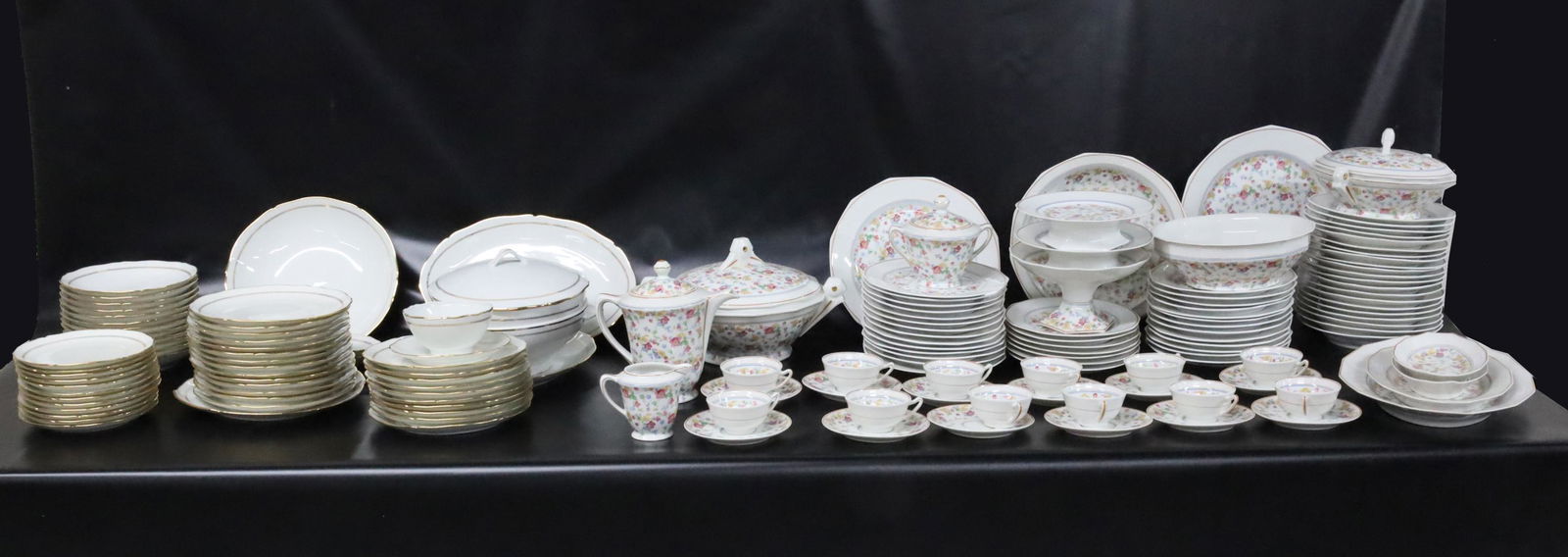 MISC. ESTATE LOT OF PORCELAIN DINNER WARE (1 of 5)