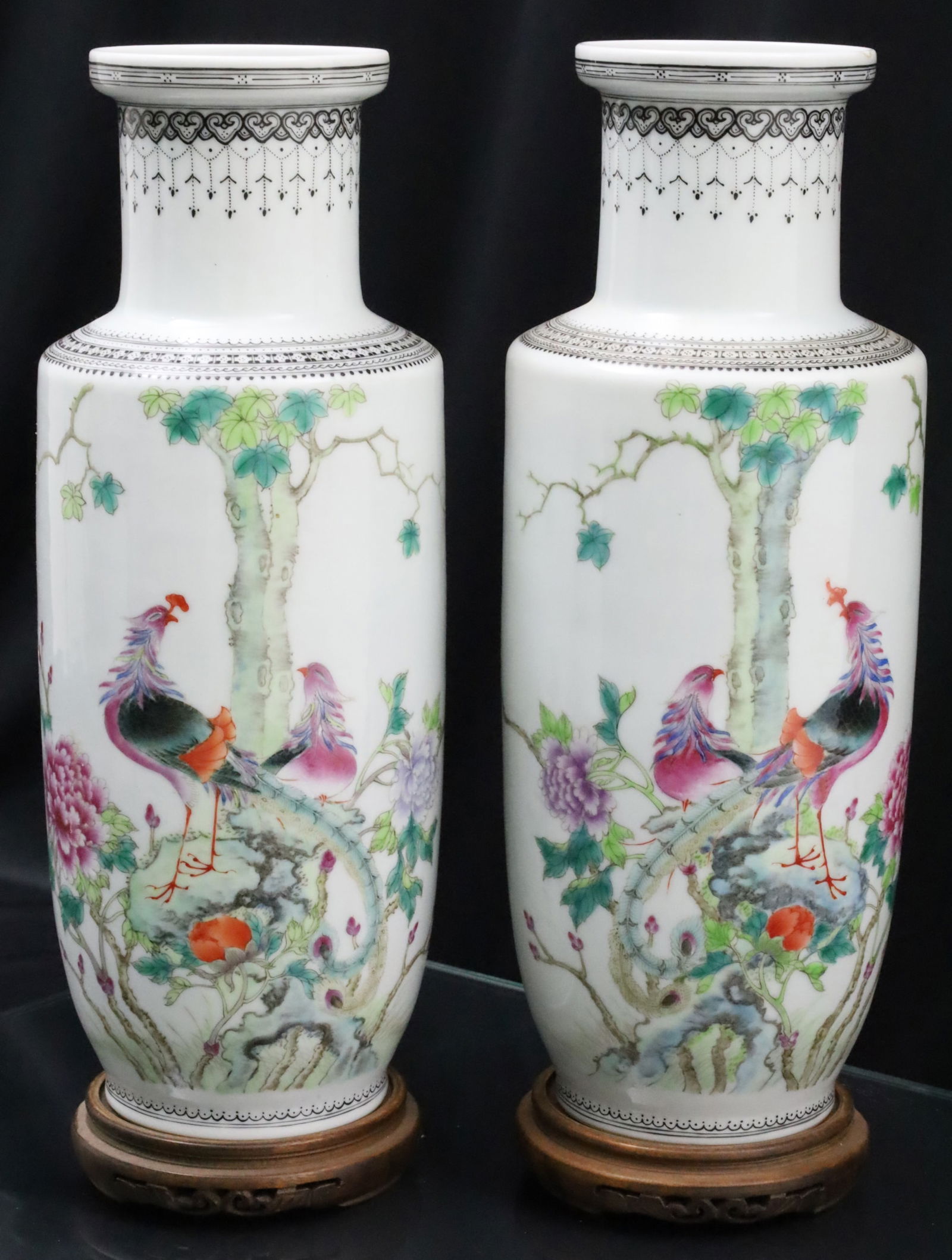 PR CHINESE REPUBLIC PERIOD ROULEAU VASES (1 of 9)