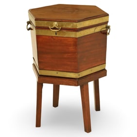 GEORGIAN MAHOGANY HEXAGON SHAPED CELLARET