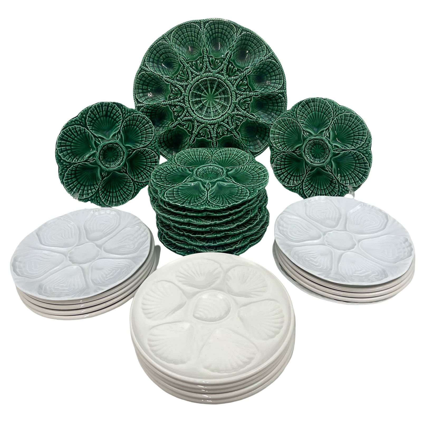 18PC MISC LOT OF FRENCH OYSTER PLATES (1 of 5)